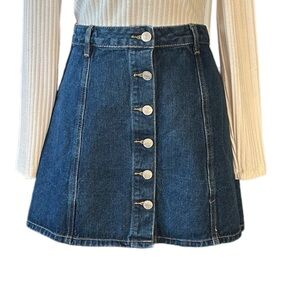 5/25$ ✨ Denim Skirt